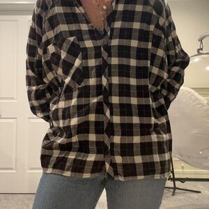 Urban Outfitters Women's Black and White Flannel